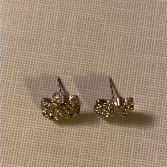 Hello KittyCrystal Stud Earrings - Picture 4 of 4